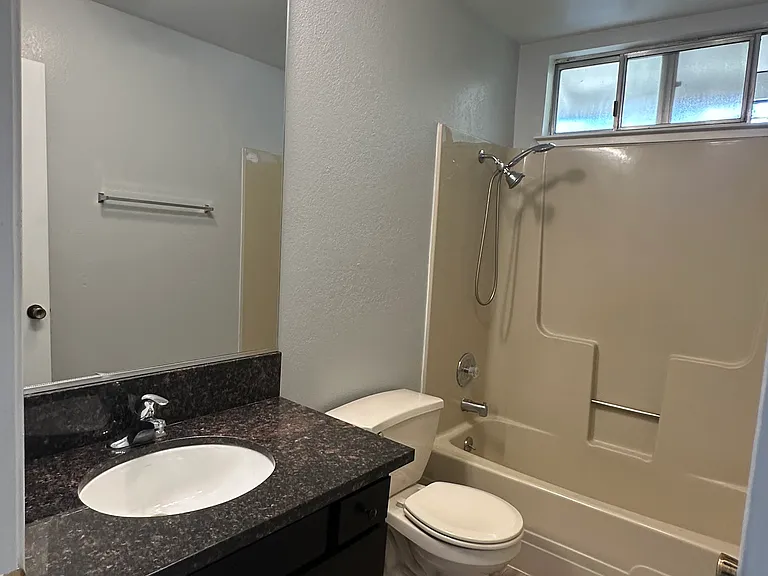 350 Pleasant St #7 — Photo 9