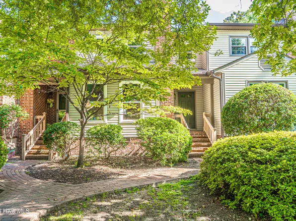 185 S Ashe St, Southern Pines, NC 28387