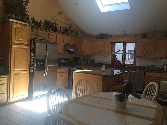 2nd image of 5911 W 88th Pl
