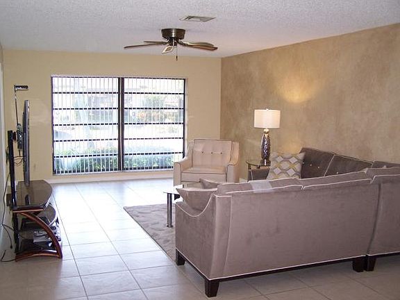 3rd image of 4744 Quailwood Way APT A