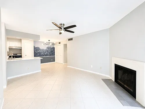 2120 El Paseo St #2305 Photo 1