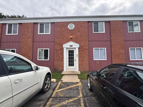 1371 Monomoy St APT E1, Aurora, IL 60506