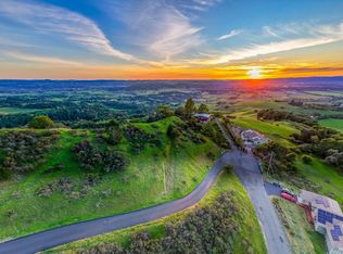 6048 Hyland Way, Penngrove, CA 94951