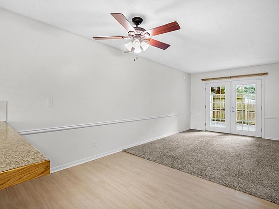 4th image of 1519 N Leverett Ave APT 21