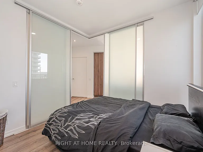 7890 Jane St #508 — Photo 27