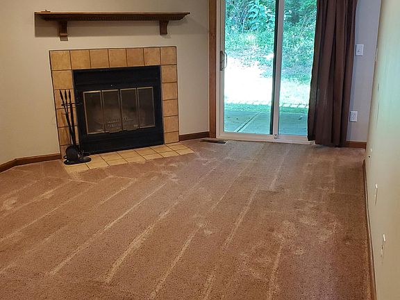 5th image of 581 Winona Dr