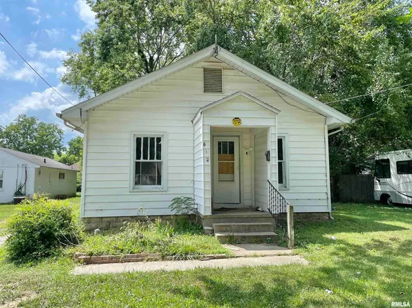 612 N Springer St, Carbondale, IL 62901