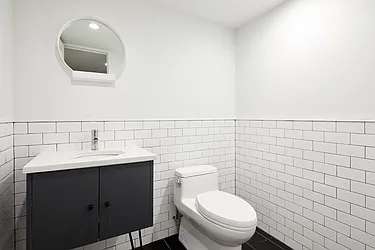 Rented by Venn NY Inc