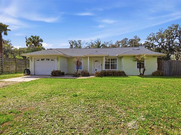 4th image of 102 Lake Charles Rd