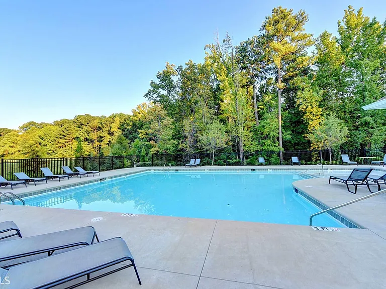 7033 Kingswood Run Dr — Photo 14