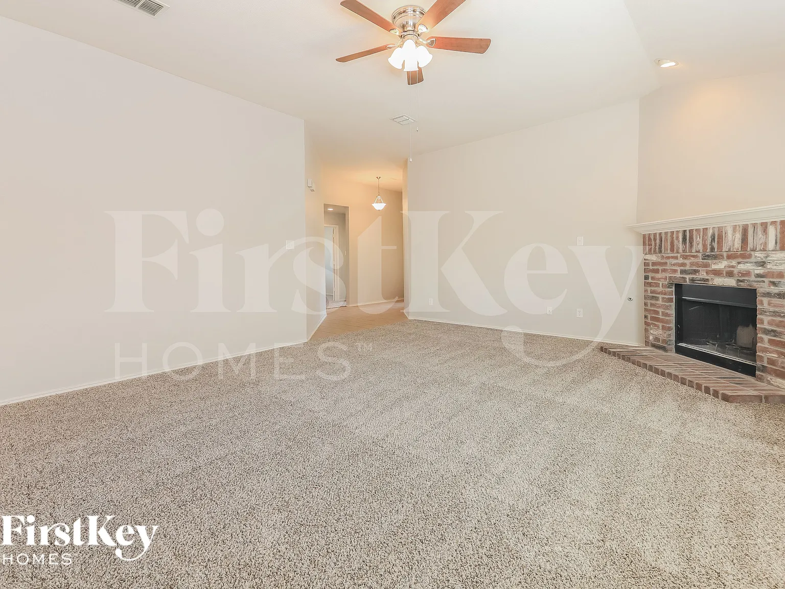 3 bed, 2.0 bath, 1570 sqft, $1,975 — Photo 4