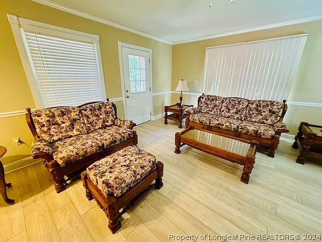 434 Windsor Rd — Photo 20