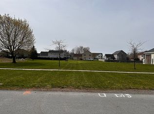 405 W Washington St, Sackets Harbor, NY 13685