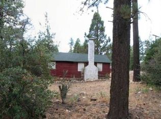567 Holmes Ln, Sugarloaf, CA 92386