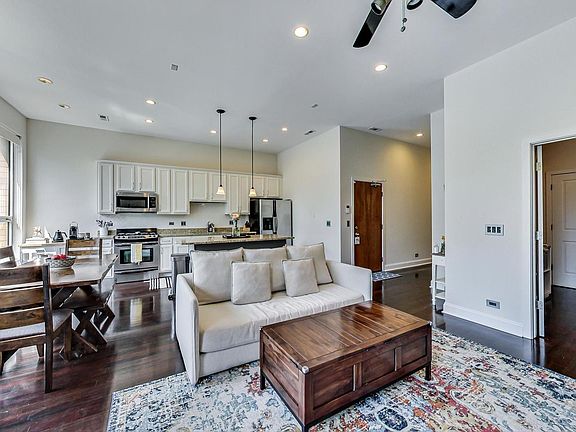 5th image of 1721 N Western Ave APT 2