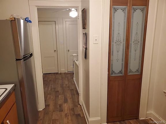 3rd image of 202 Park Ave