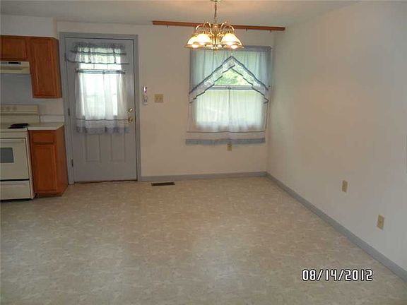 3rd image of 1814 E Elmore St