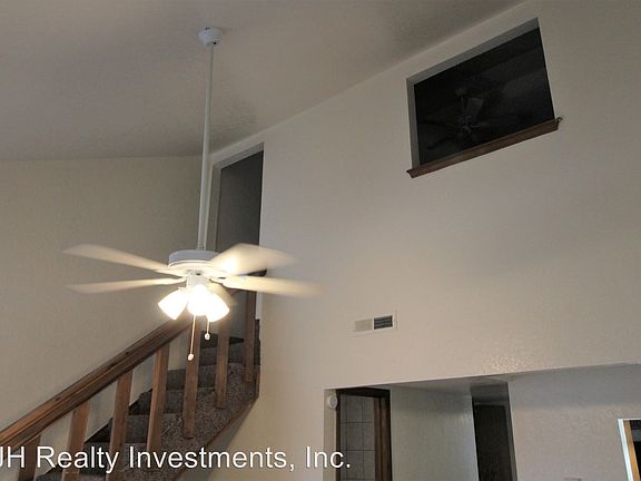 5th image of 1901 E Lindsey St APT 12B