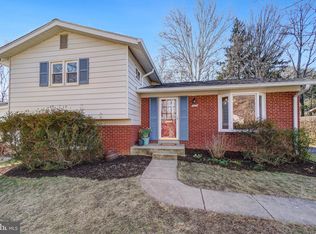 807 Leverton Rd, Rockville, MD 20852