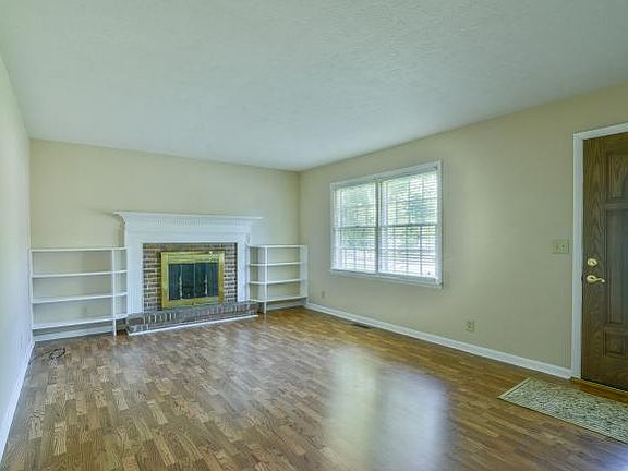 3rd image of 3608 Deland Dr