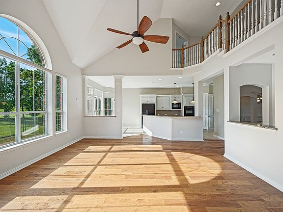 4th image of 4504 Springhill Estates Dr