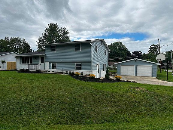 2nd image of 2629 Deerwood Dr