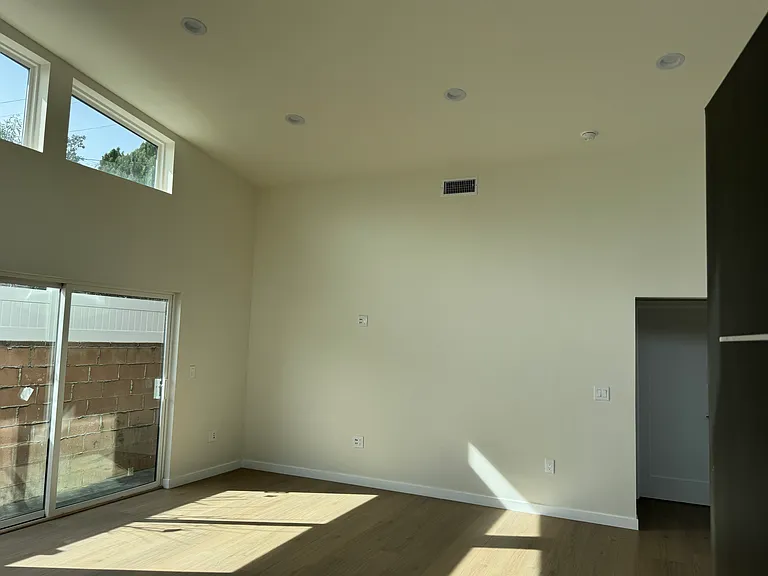 7005 Natick Ave — Photo 20