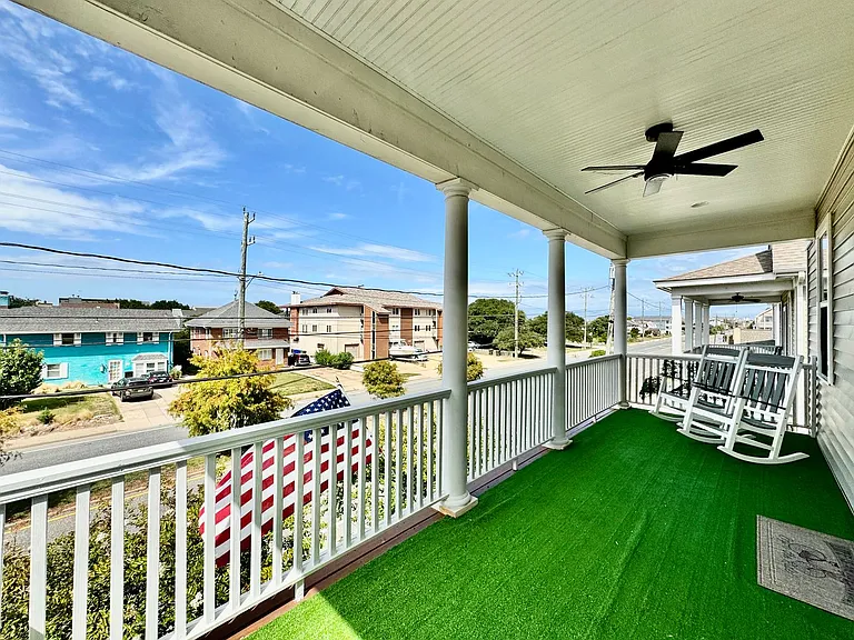 1123 W Ocean View Ave — Photo 36