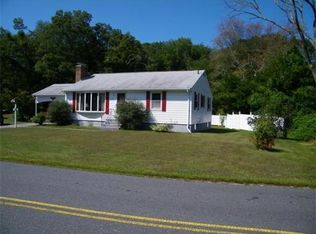 239 Barneyville Rd, Swansea, MA 02777