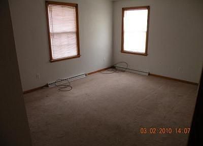 5th image of 90 Westgate Dr