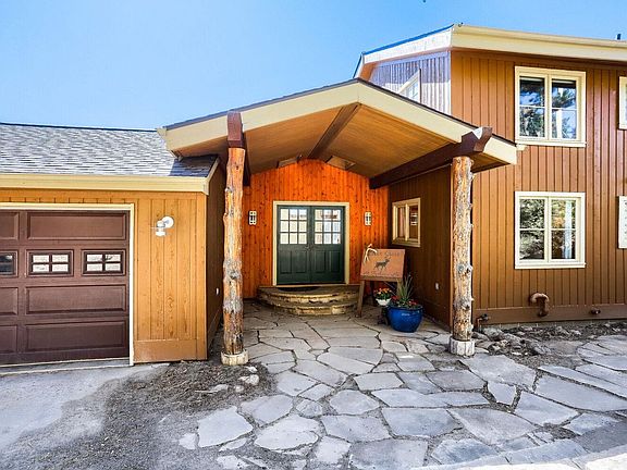 3rd image of 266 Peakview Rd