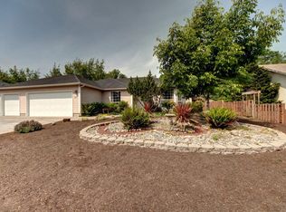63 NW Gardenia Ave, Warrenton, OR 97146