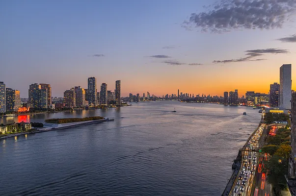 Sold by Compass | media 24