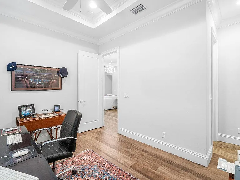 135 Dixie Blvd — Photo 33
