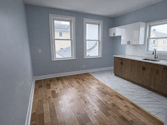 5th image of 635-637 Sanford Ave #2