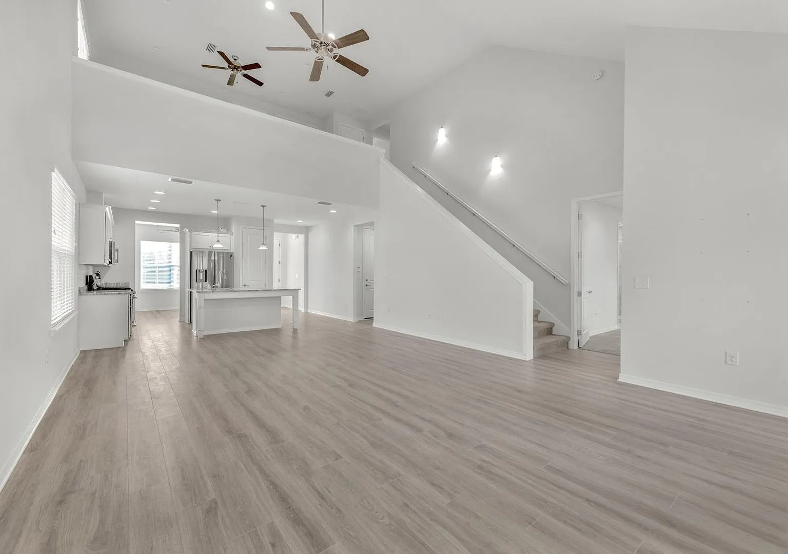 303 Key Lime — Photo 3