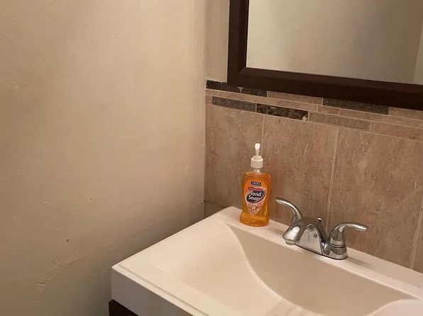 8249 Fairway Rd, Fort Lauderdale, FL 33351