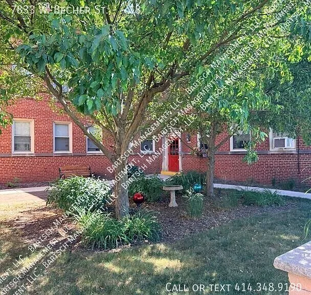 7833 W Becher St #18 — Photo 3