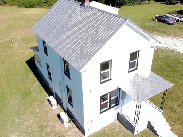 110 Knott Hill St, Burkeville, VA 23922