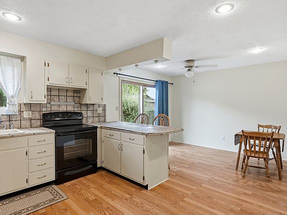 4th image of 7927 Hoop Rd