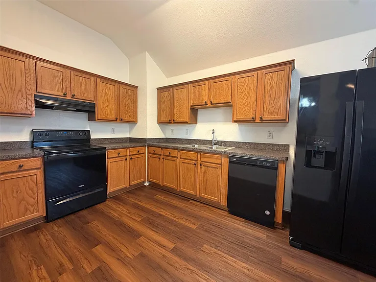 1201 Cumberland Ct — Photo 11