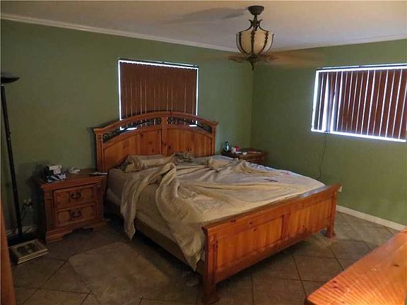 4th image of 5091 SW 88th Ter