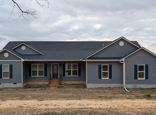 610 Summer City Firetower Rd, Pikeville, TN 37367
