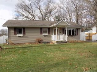 543 George Washington Rd, Enfield, CT 06082