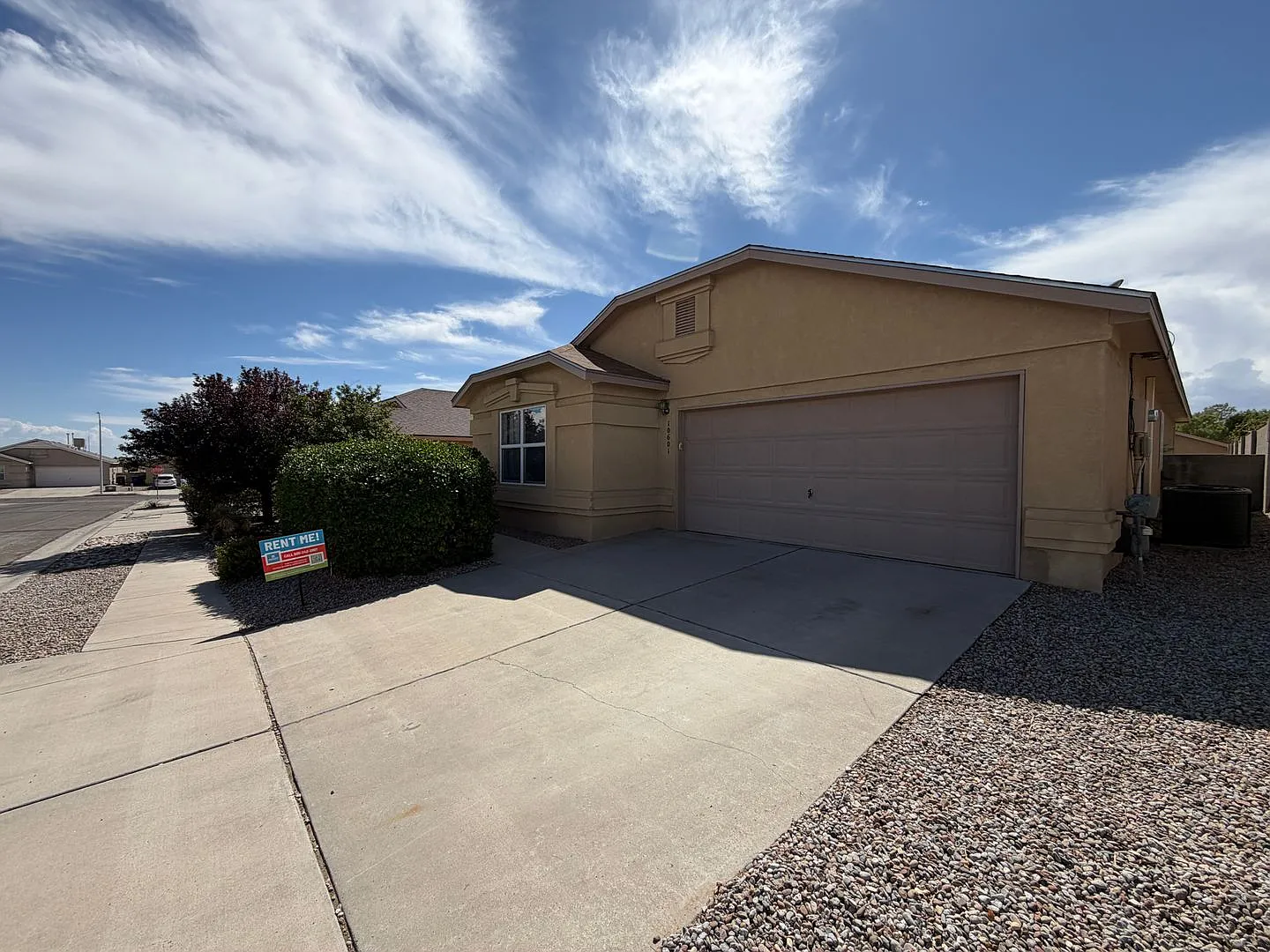 3 Bedroom Home Available Near Unser Blvd NW & McMahon Blvd NW! — Photo 2