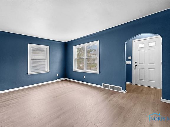 2nd image of 4360 Westway St