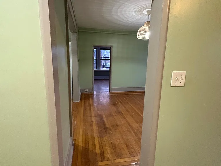 387 4th Ave W #3 — Photo 11