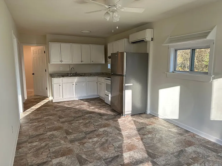 2216 S Landing Rd — Photo 7