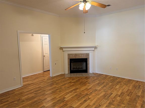 4th image of 4802 Treadgold Ln