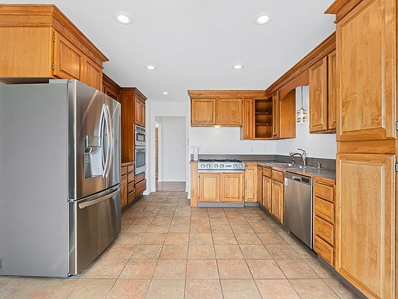 4th image of 1237 Goldedge Mine Rd